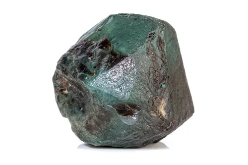 L'Alexandrite est une pierre de protection attribuée au mois de juin